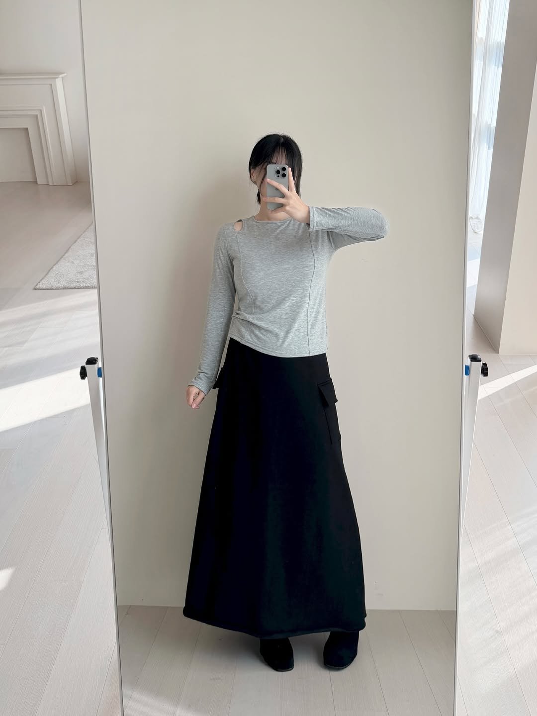 Photo by 식스앤드 | 66•77사이즈 쇼핑몰 on November 25, 2025. May be an image of turtleneck and text.