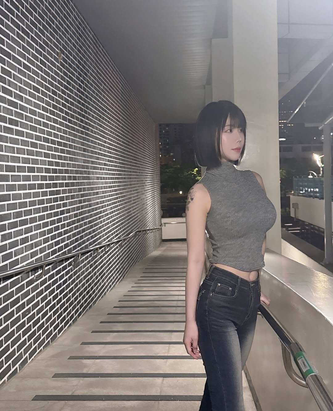 70g_ee_y 게시물 이미지: 뒤로갈수록 왜이리 바보같지