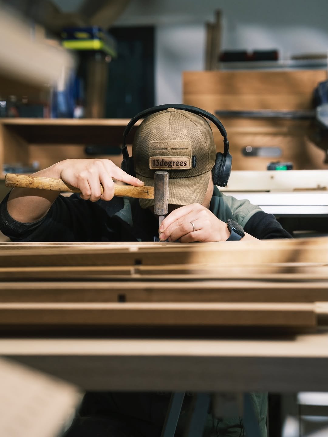 Photo by 십삼도씨 on February 04, 2026. May be an image of drill press, woodwork, hand tool and text.