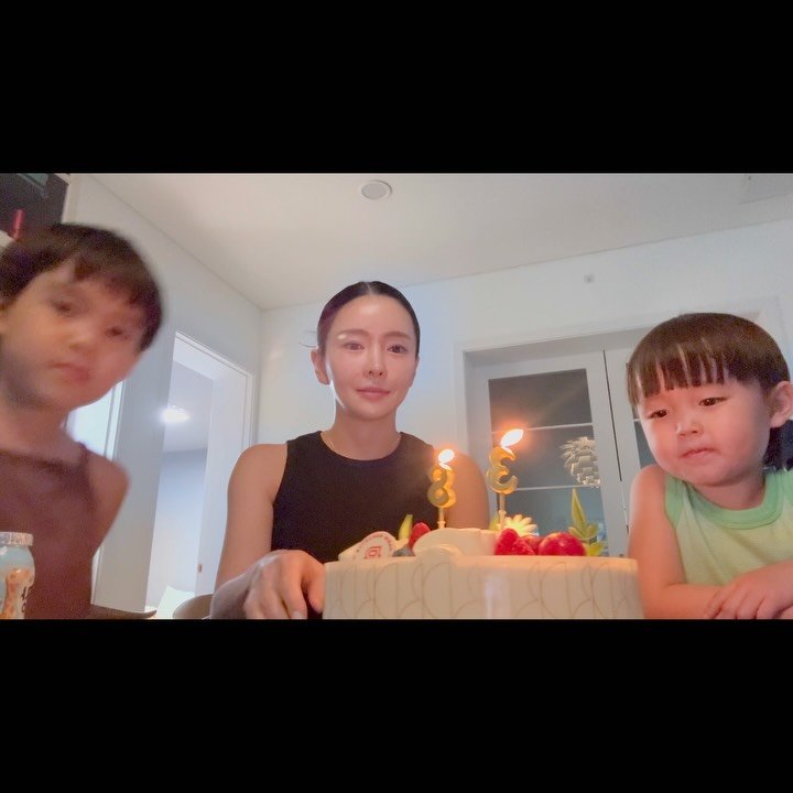 88bbong 게시물 이미지: 매일이 생일이지 모🩵 (숫자초 매우 킹받지만) 어느때보다 축하연락을 많이받아서 생일...