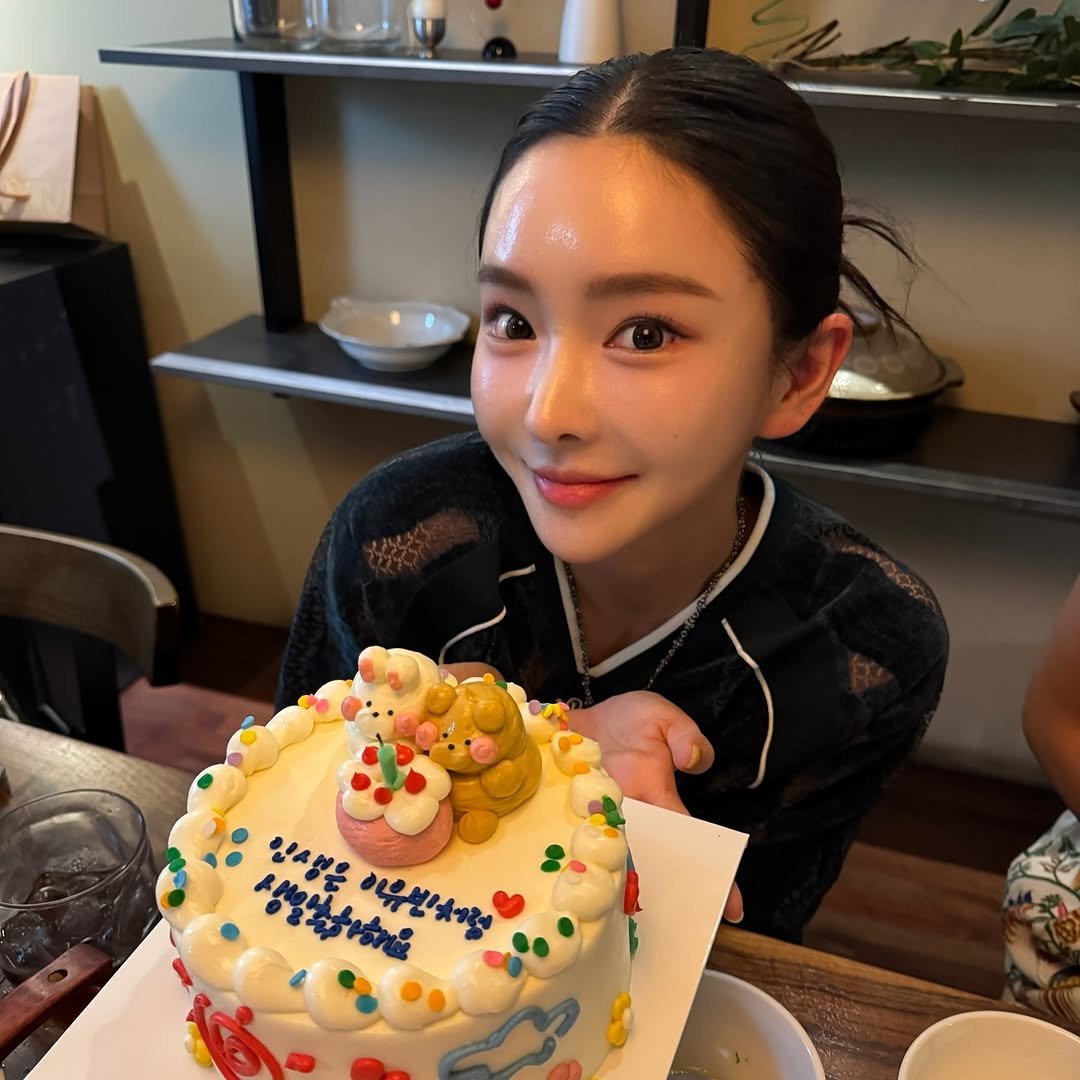 Photo by 이유빈 on August 11, 2025. May be an image of 1 person, cake and text.
