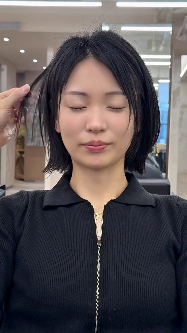 92sang_ 게시물 이미지: 안녕하세요 태상원장입니다🙇🏻‍♂️
.
단발머리 스타일은 안쪽 무개감을 잘 컬트롤...