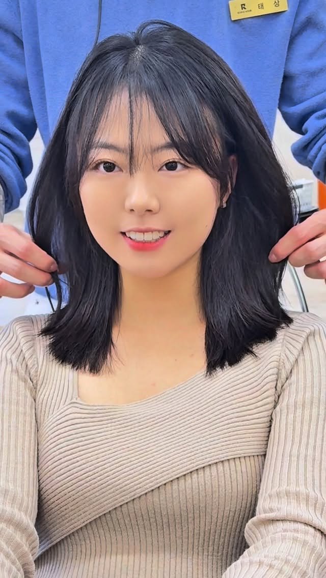 92sang_ 게시물 이미지: 안녕하세요 태상원장입니다🙇🏻‍♂️
.
고객님 께서는 얼굴형에 트라우마가 고민이신데...