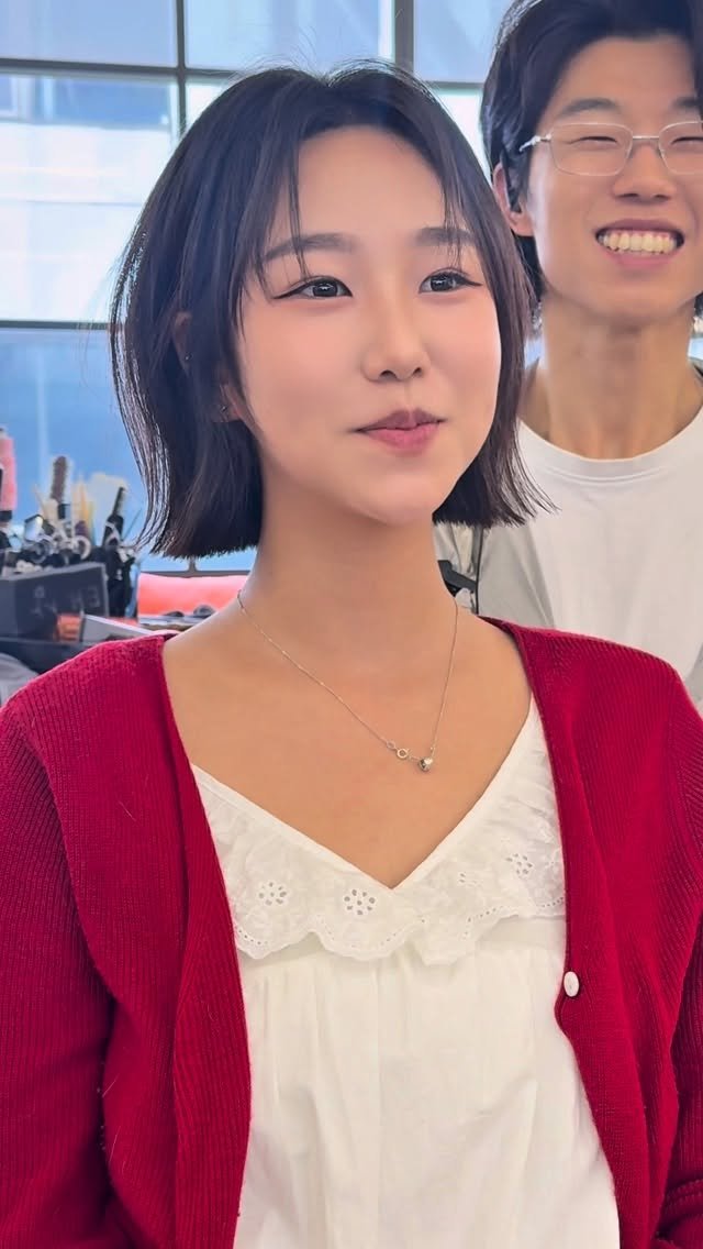 92sang_ 게시물 이미지: 안녕하세요 태상원장입니다🙇🏻‍♂️
.
성인되고 첫 단발 도전 하신 고객님! 긴장...