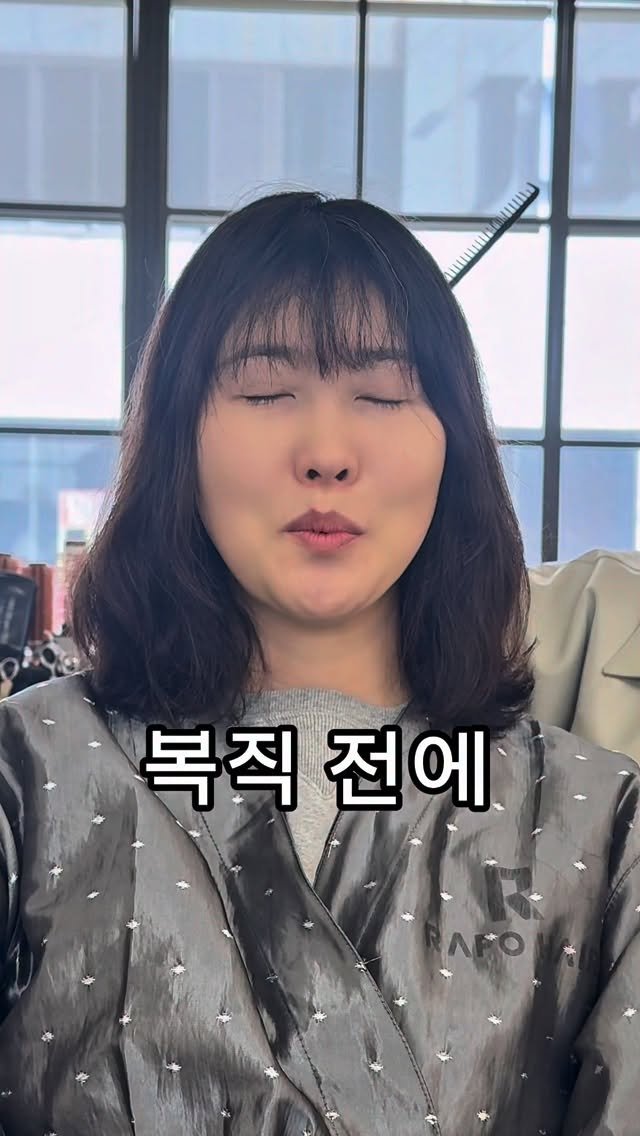 92sang_ 게시물 이미지: 안녕하세요 태상원장입니다🙇🏻‍♂️
.
애매한 기장에 손상되서 부풀어지는 모발 때문에...