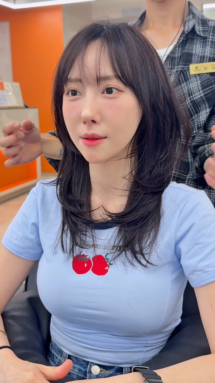 92sang_ 게시물 이미지: 안녕하세요 태상원장입니다🙇🏻♂️
.
고객님께서는 가는 모발과 볼륨이 쳐지는게...