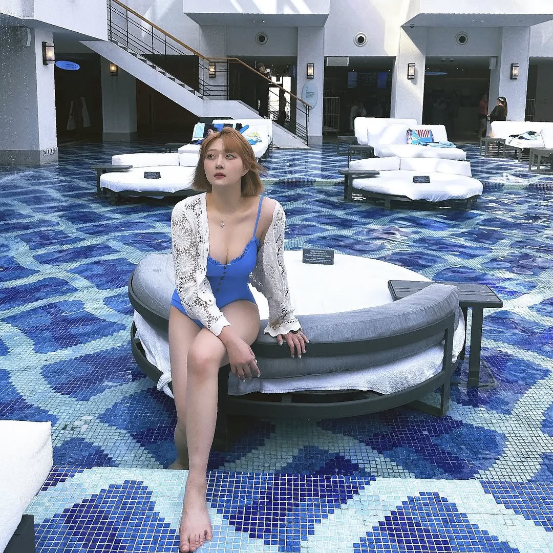 Photo shared by 키키야𖤐 on February 25, 2023 tagging @nubra_korea.