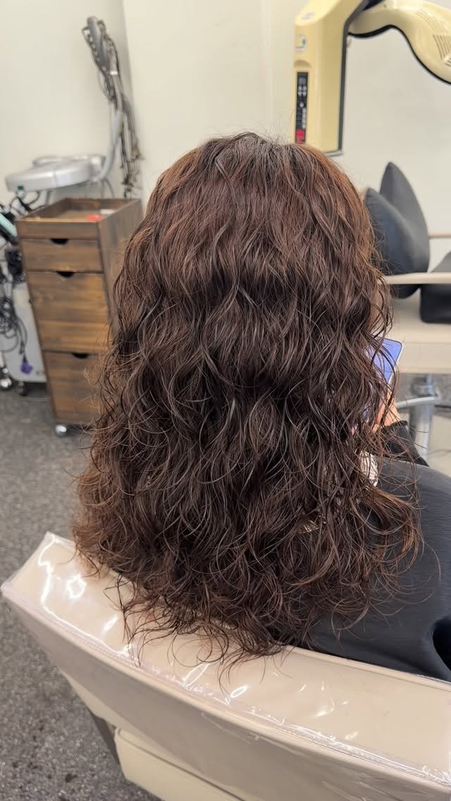 987_hair 게시물 이미지: 무거운 긴머리! 가볍게 레이어드컷하고 젤리펌 어때요?

더워지는 계절이...