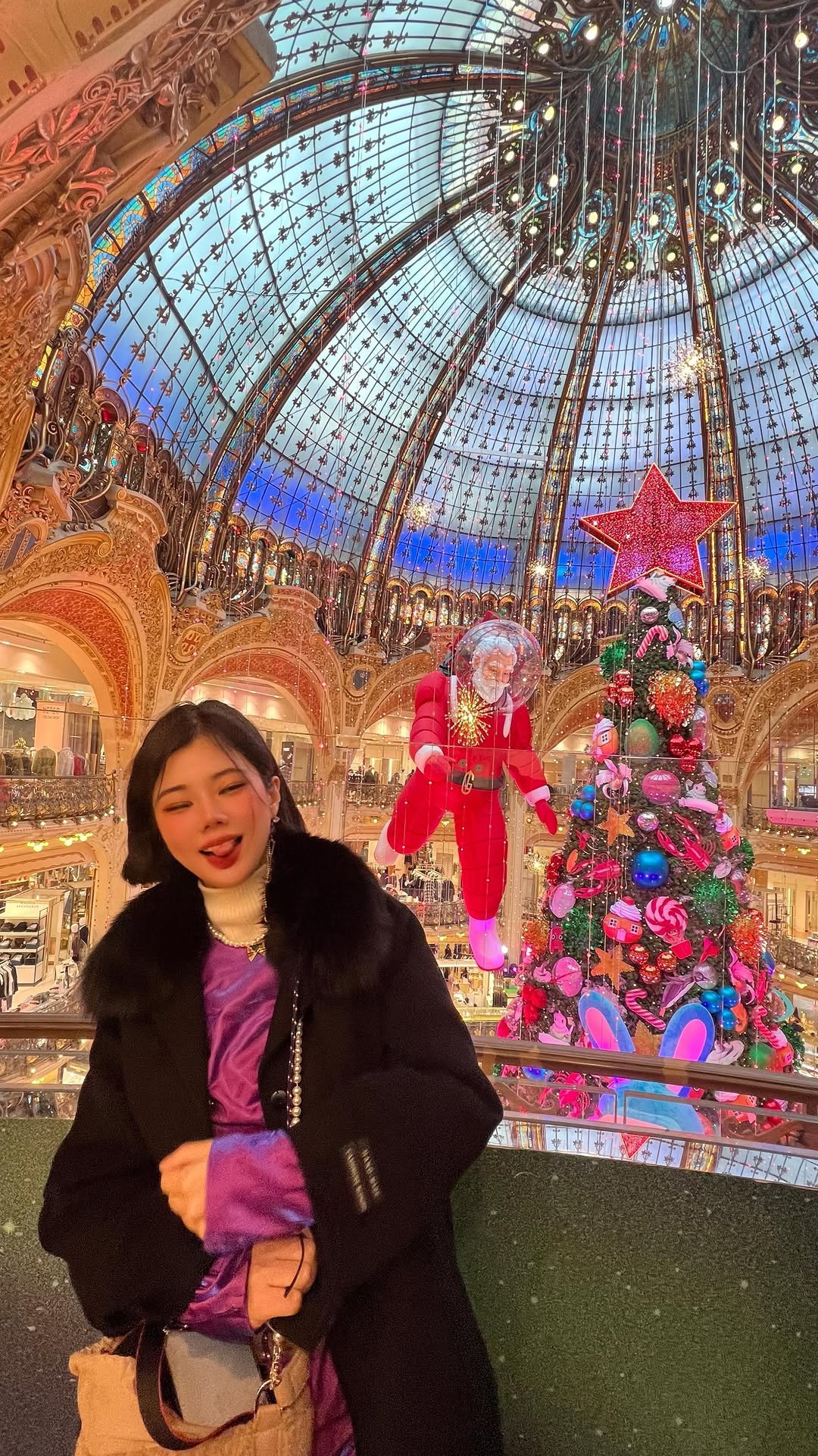 ANJIS_U 게시물 이미지: 유럽에서 보낸 행복한 크리스마스 모음 zip🎄💓🎁