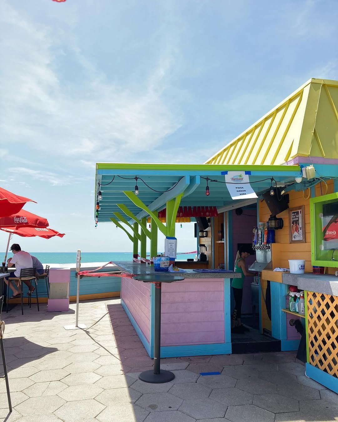 Bbomini 게시물 이미지: #stpetebeach #rooftop...