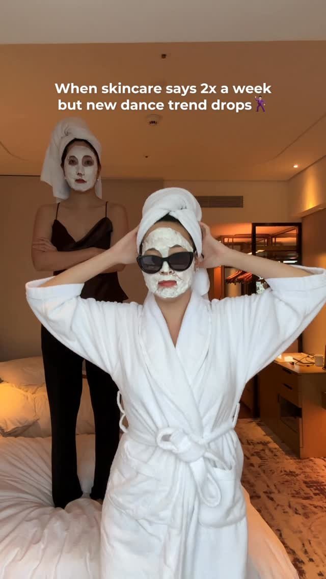 Euniunni 게시물 이미지: Are you READY to glow with @ambersection...