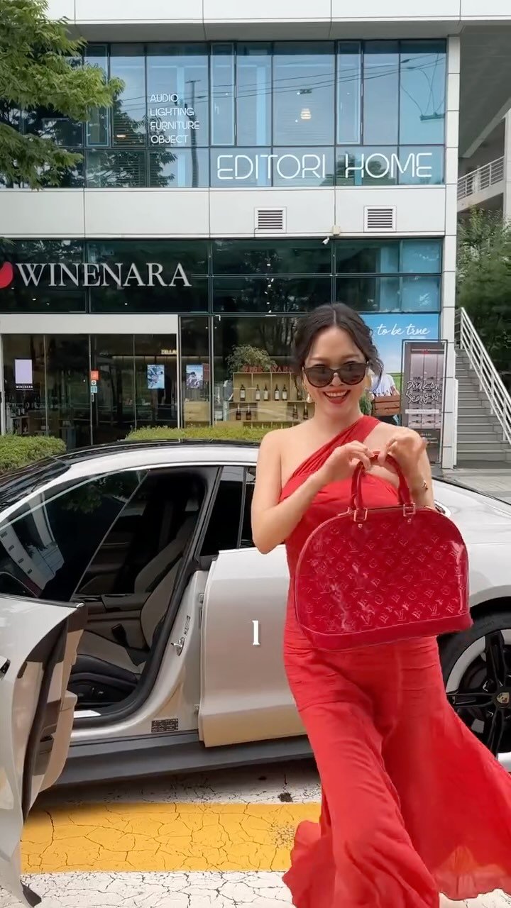 Euniunni 게시물 이미지: Entering our favorite skincare candy land 107!...