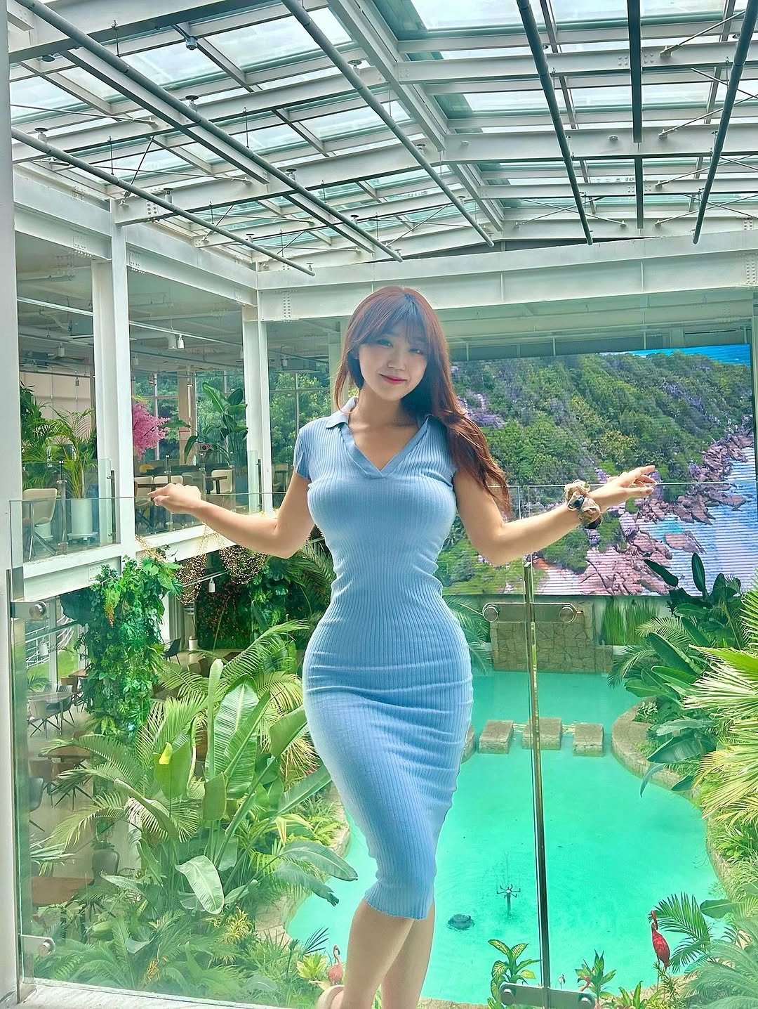 Photo by 써머 | 웰니스 코치 on June 30, 2025. May be an image of 1 person, dress and text.