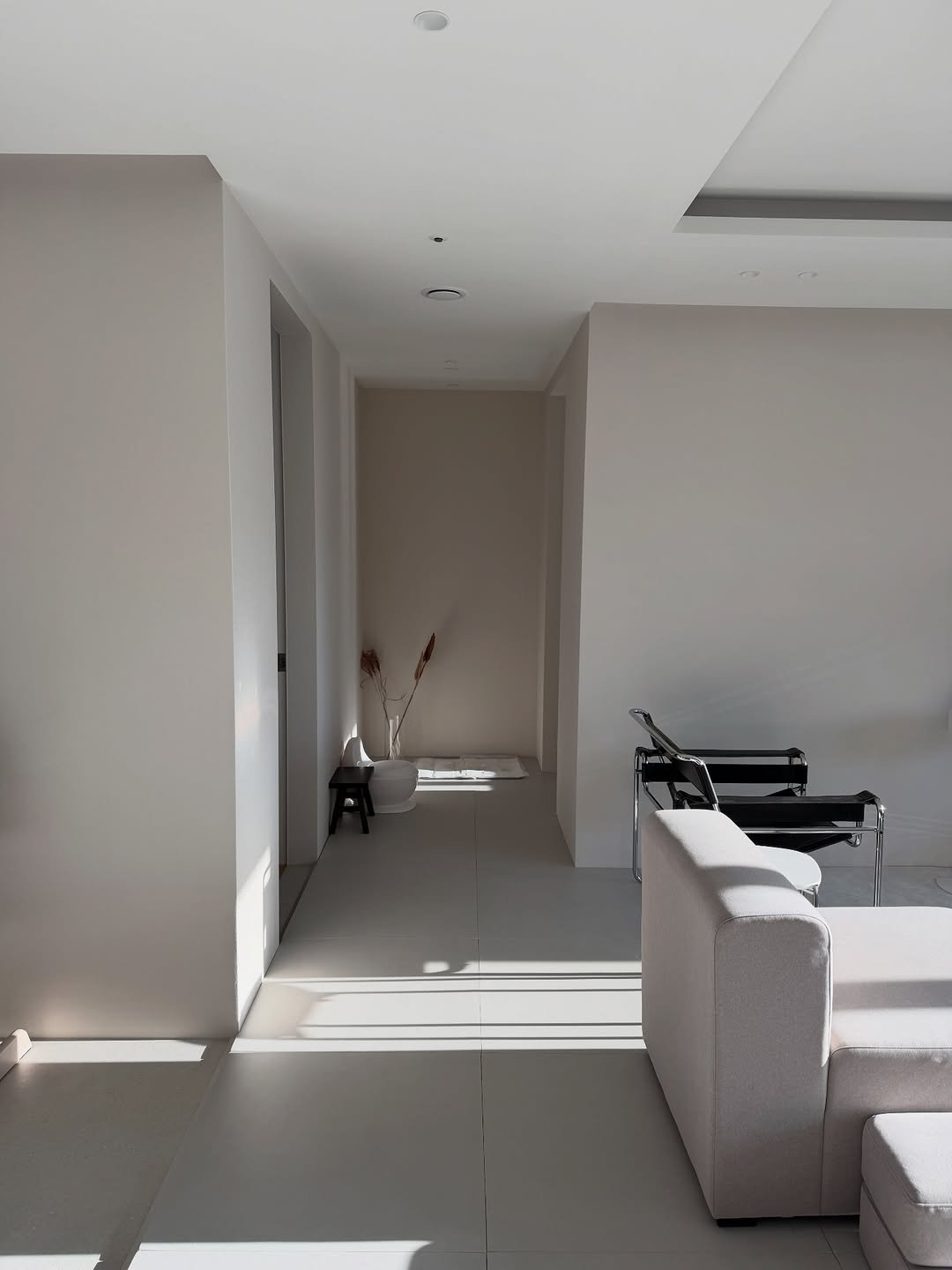 Photo by Jin on January 22, 2026. May be an image of lighting, living room, indoors, sliding door, hallway and text.