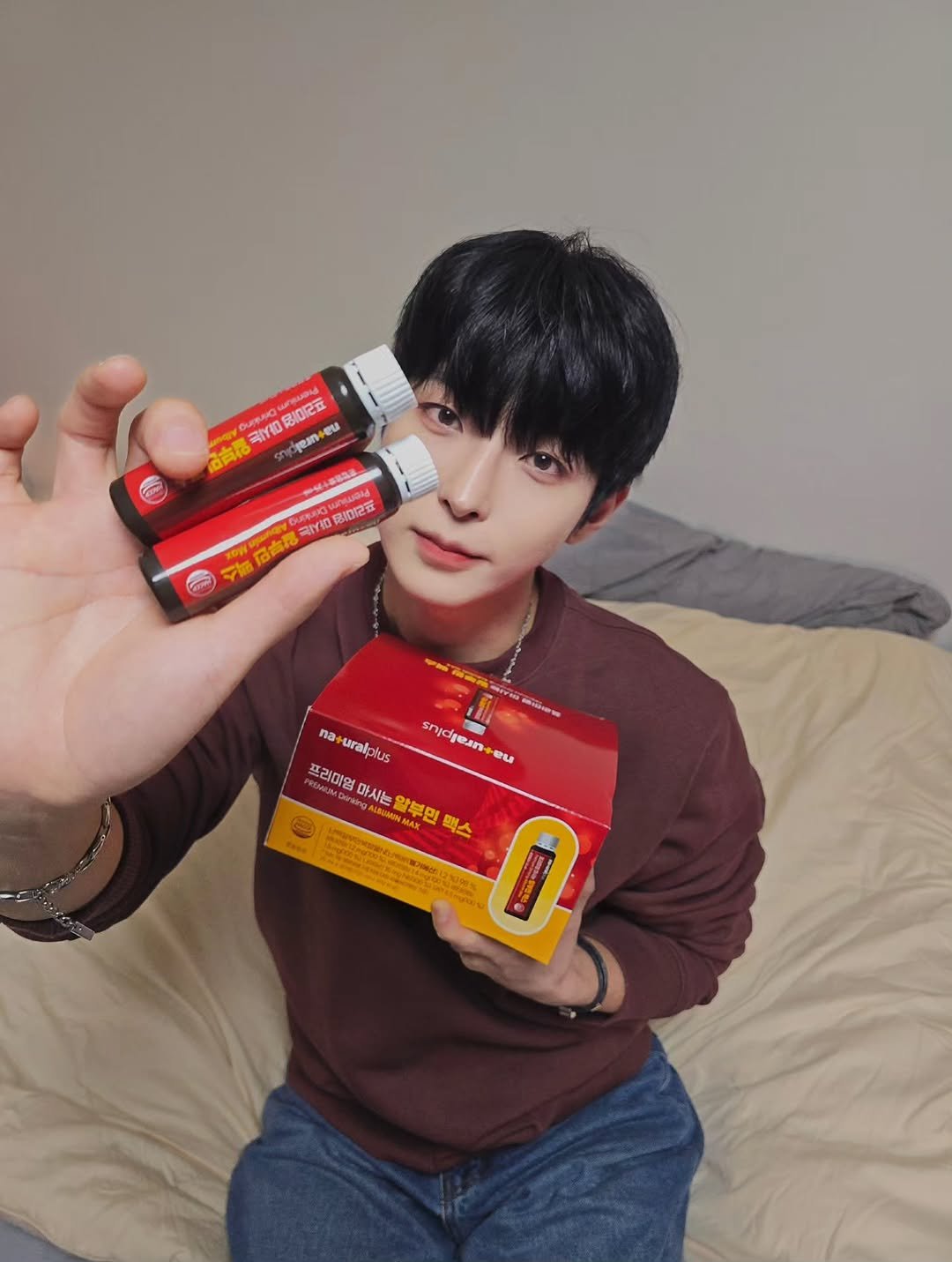 Photo shared by 장건우 on December 19, 2025 tagging @naturalplus_official. May be an image of battery and text.