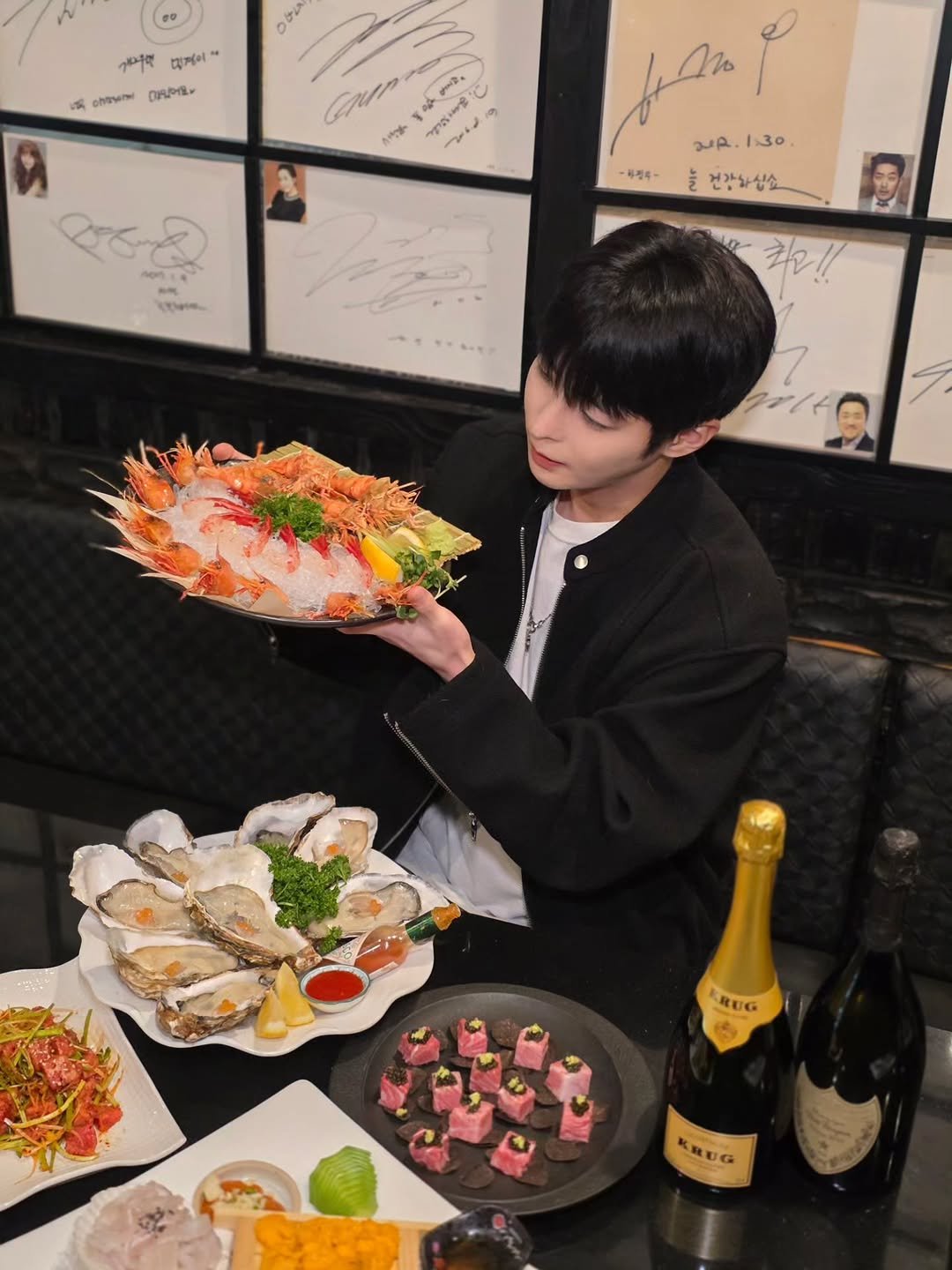 Photo shared by 장건우 on February 23, 2026 tagging @junghan0092. May be an image of sashimi, sushi, caviar and text.