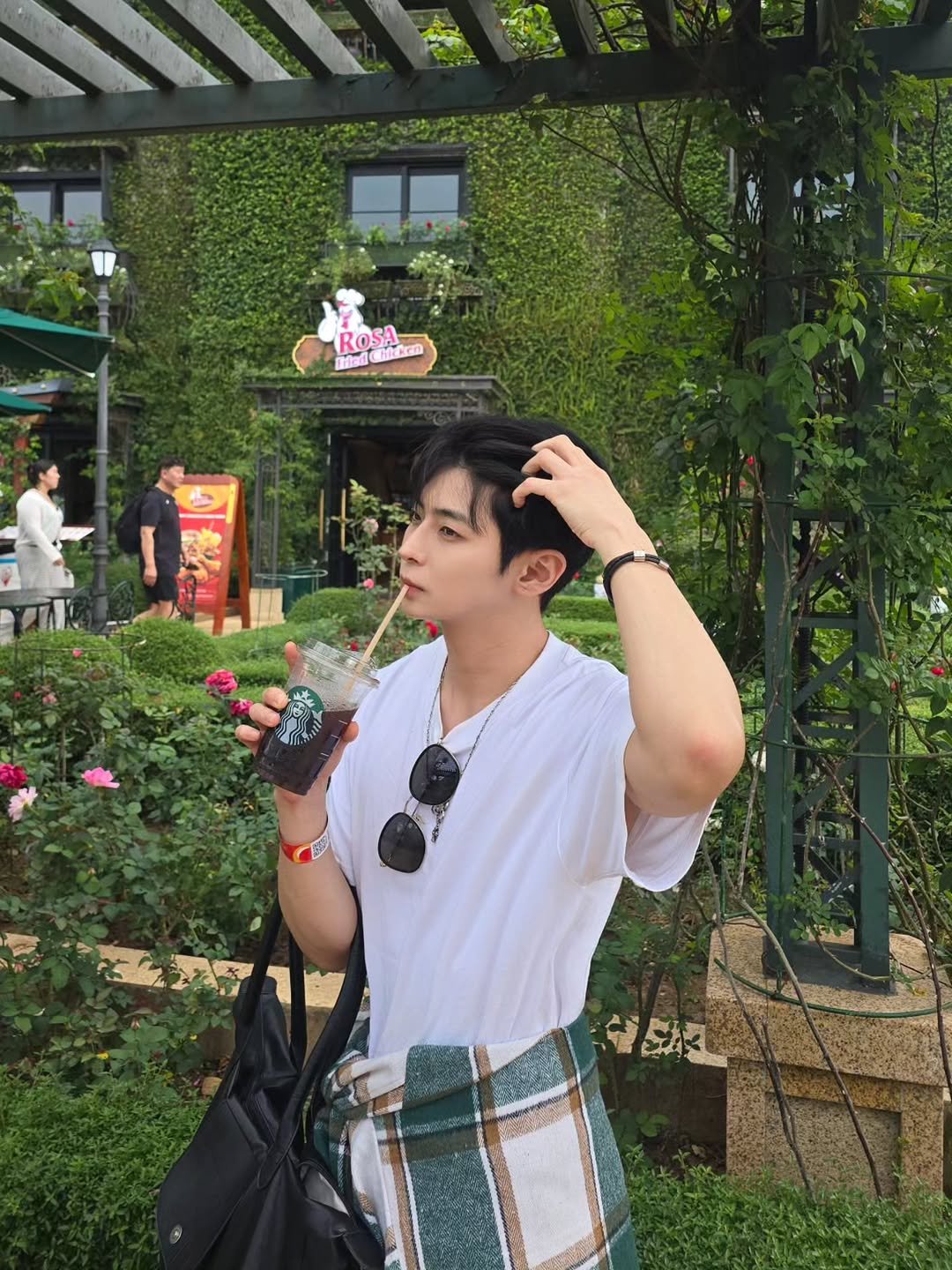 Photo by 장건우 on April 27, 2026. May be an image of shorts and text.