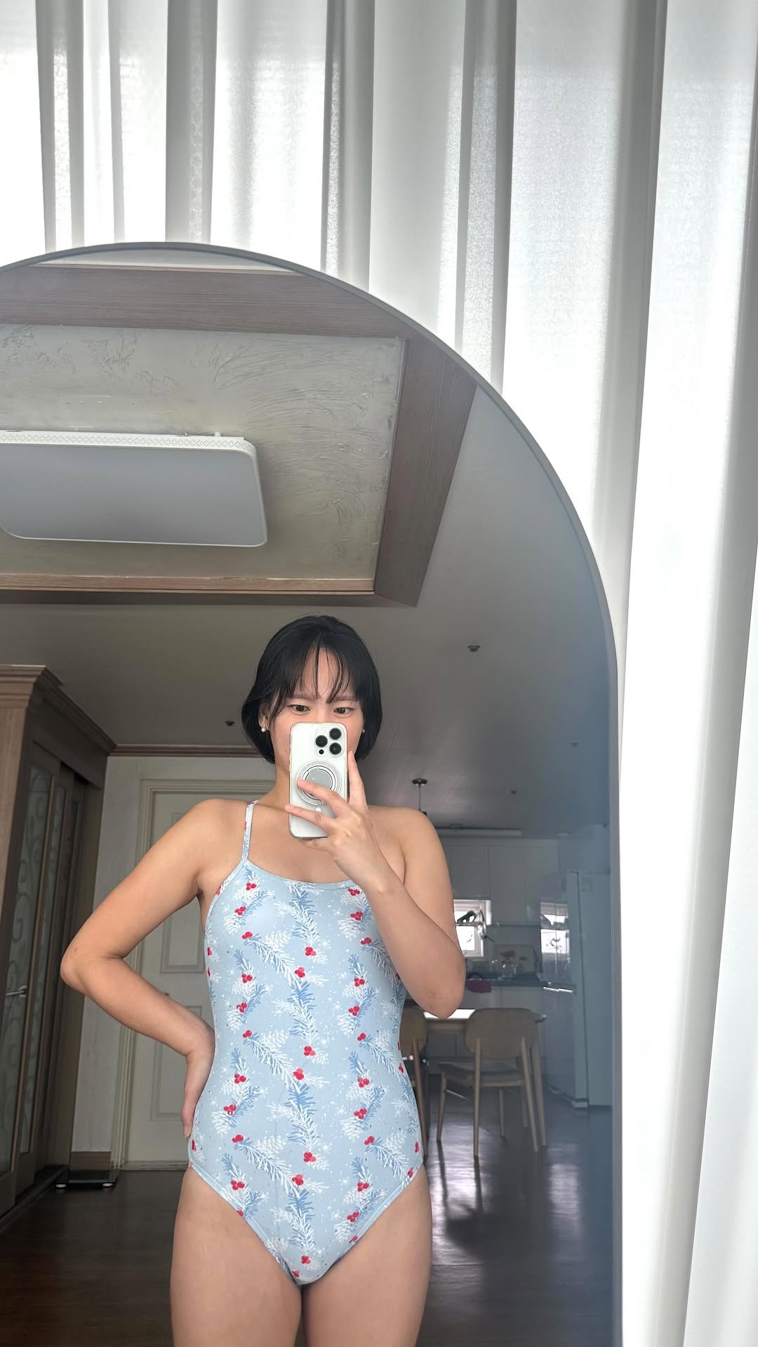 Kongi_swim 게시물 이미지: 새 수영복 입고, 수영 다녀왔어용!
반짝거려서 입으니, 더 예쁘다 +_+
착용감도...