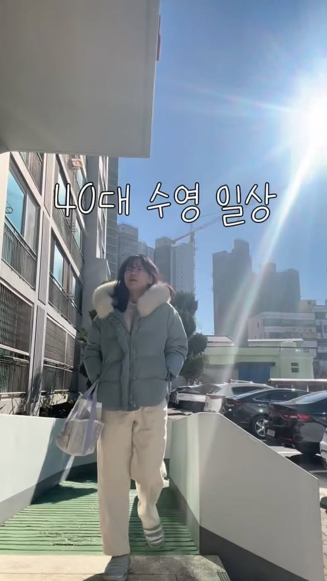 Kongi_swim 게시물 이미지: 킥판 잡고 접영 팔치기
늘 머리를 숙이고? 담그고 하다가
오늘 머리 들고했는데 가슴...