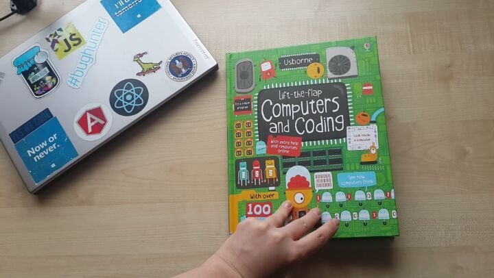 Momglish 게시물 이미지: I adore #usbornebooks One of them is amazing -...