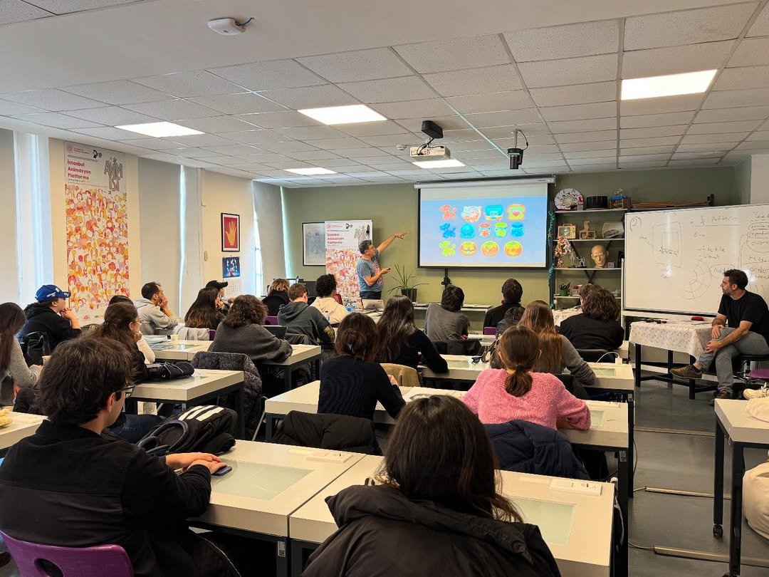 Photo by Peak on January 08, 2025.