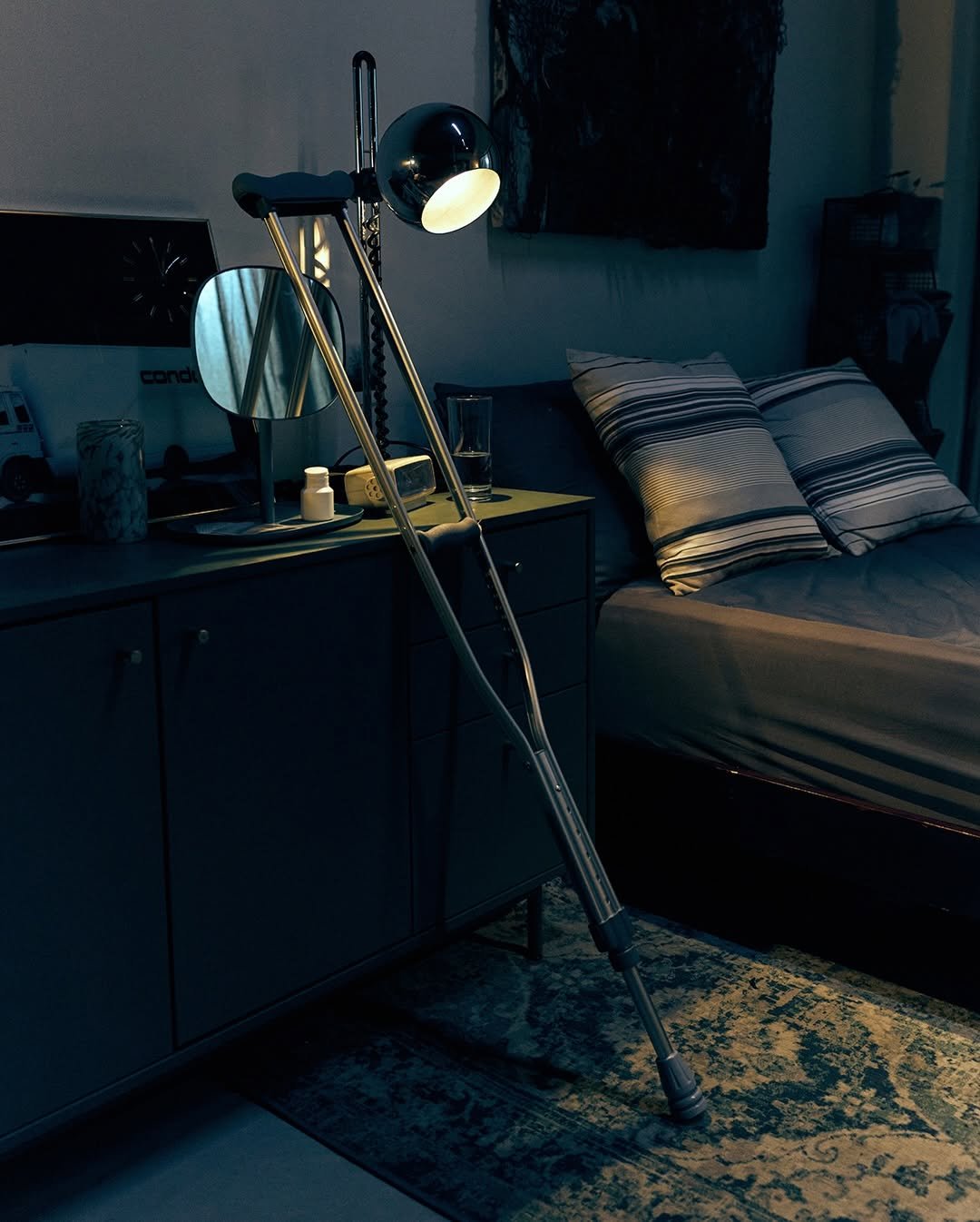 Photo by SM Entertainment Group on December 07, 2025. May be an image of lighting, bed, tripod, lamp, lamp shade, lightbulb, bedroom, indoors and text.