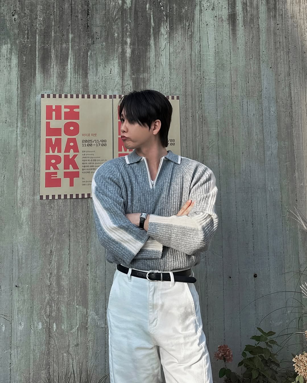 Photo shared by 이승훈 SƐAN | 로사뷔노 on November 12, 2025 tagging @rosavinofficial. May be an image of belt, bolo tie and text.