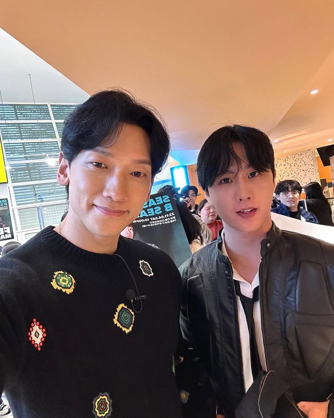 Photo by 이승훈 SƐAN | 로사뷔노 in Seoul, Korea with @rain_oppa.