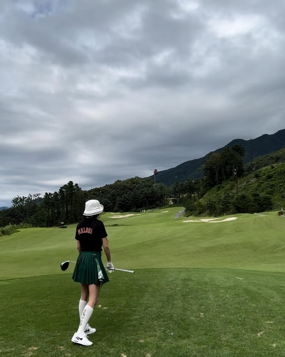 Photo by 지 현 🌸 on September 27, 2024.