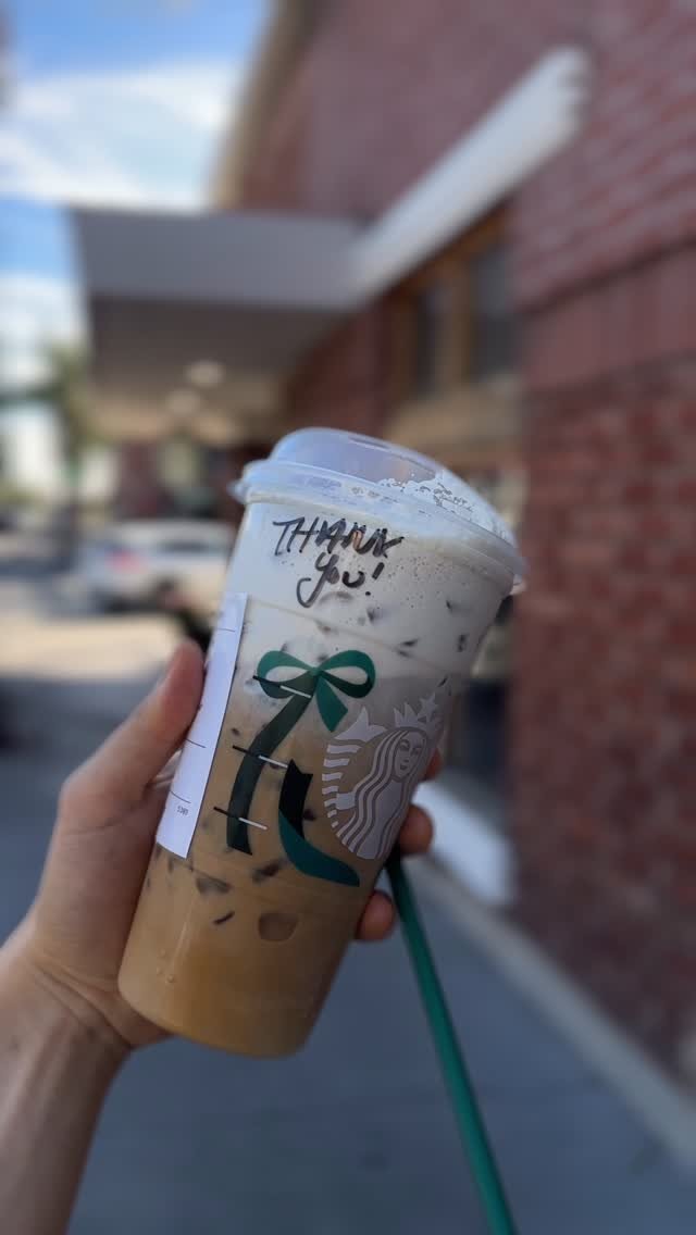 Taebang.ng 게시물 이미지: 사이렌 오더이지만 그래도 대화한 기분 @starbucks 

쓰레드에서 핫한 아이스...