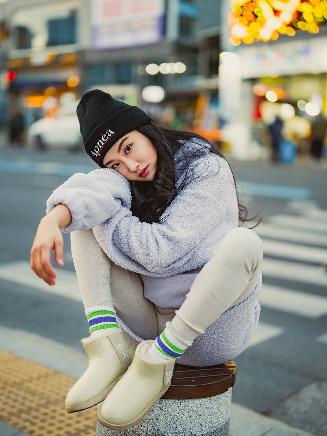 Photo by 세희 in 통영&거제도 with @cosstores, @underwatergraphy, @sonykorea, @sonyalpha, @apnea_korea, and @sony. May be an image of duffle coat, hat, sweatpants, beret, parka, face mask, street and text.