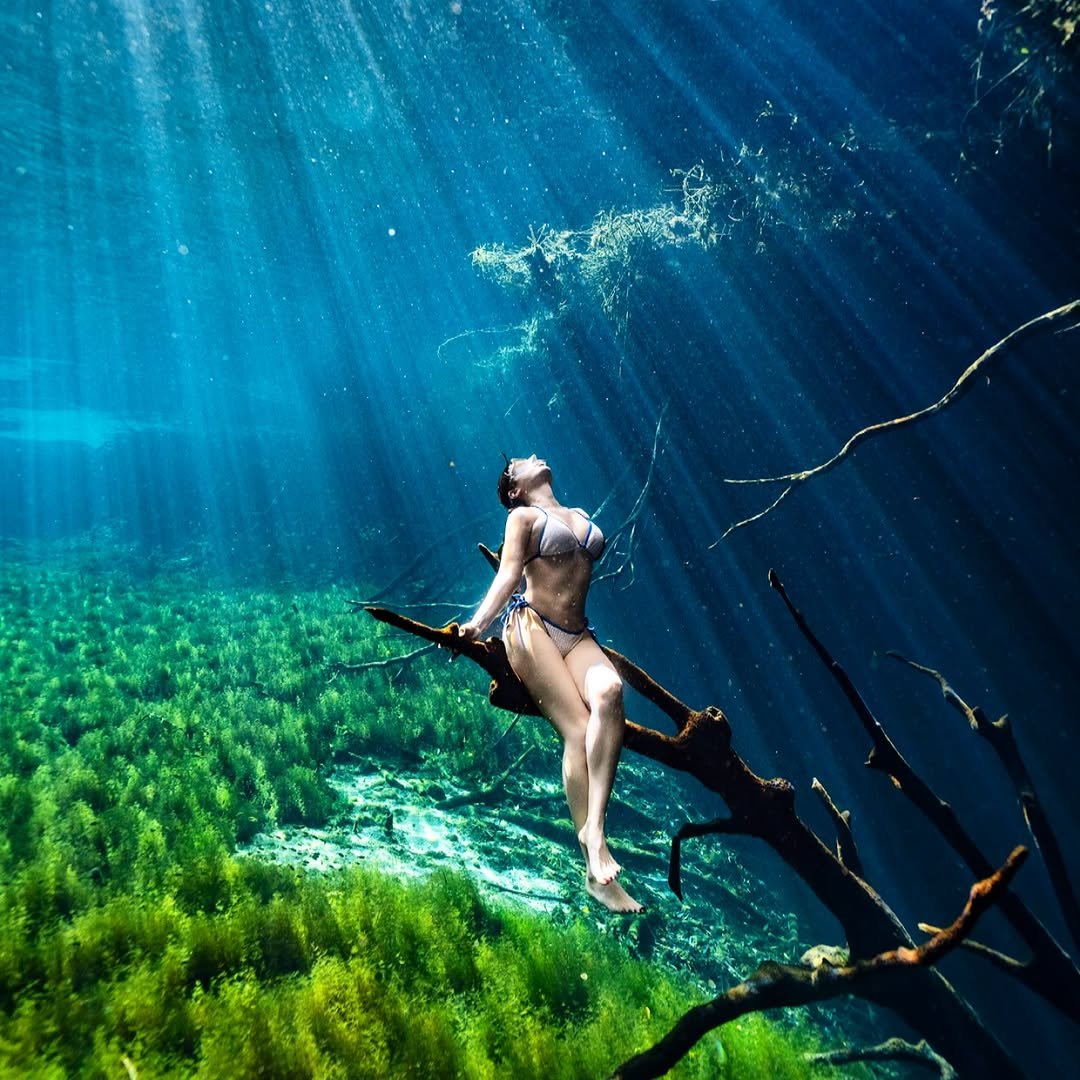 Photo shared by LEE JONGKEE on February 19, 2026 tagging @arallog_travel. May be an image of nature, water and text.