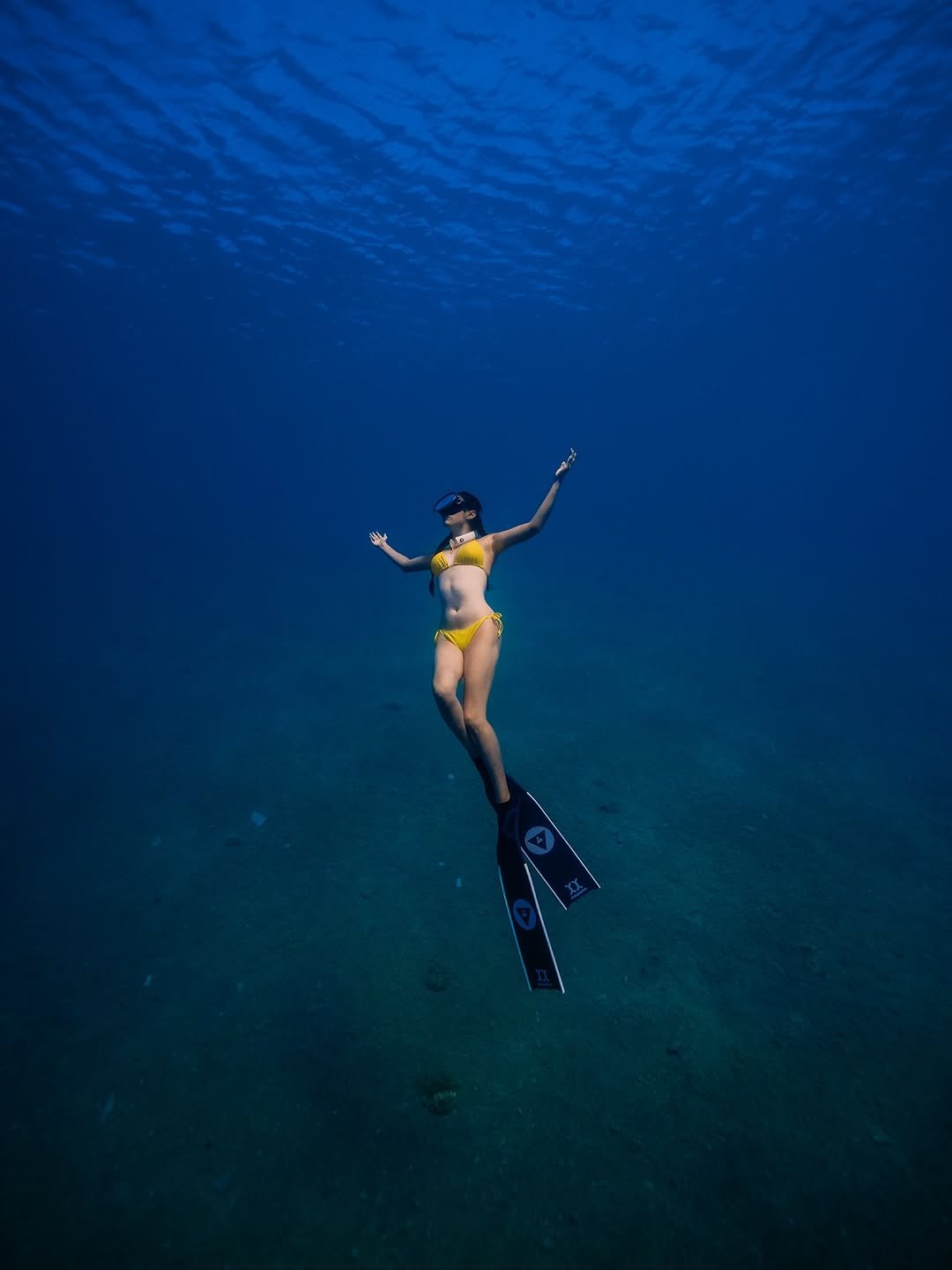 Photo by LEE JONGKEE in Dahab. South Sinai with @baristadiver, @alchemy_hellas, and @usay1004. May be an image of swimming, snorkel, wetsuit, water and text.