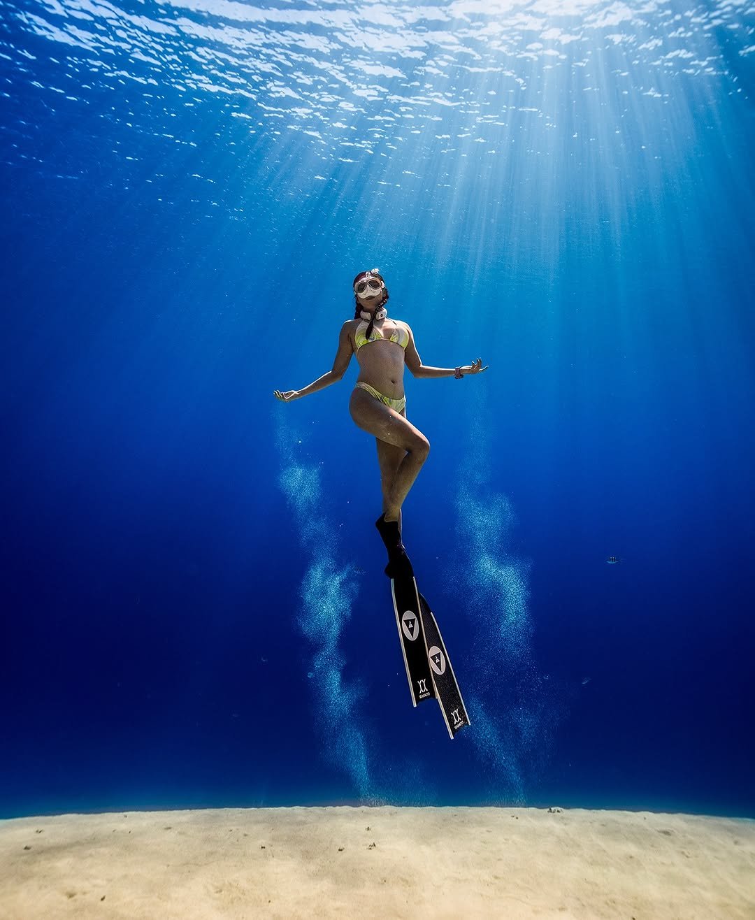 Photo by LEE JONGKEE in Dahab. South Sinai with @alchemy_hellas, and @usay1004. May be an image of swimming, snorkel, wetsuit, water and text.