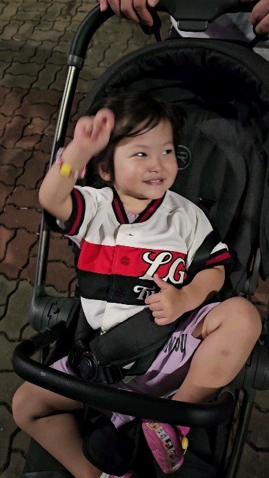 Xiumin1110 게시물 이미지: 2023.09.28

Finger Family Song

이제 sister...