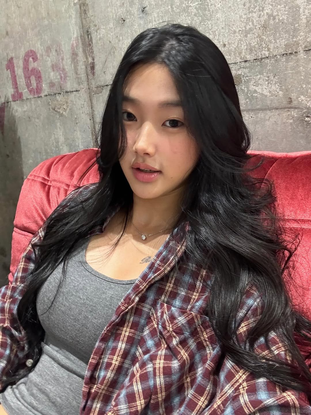 Photo by Julie 시연 on August 29, 2025. May be an image of 1 person, long hair and text.