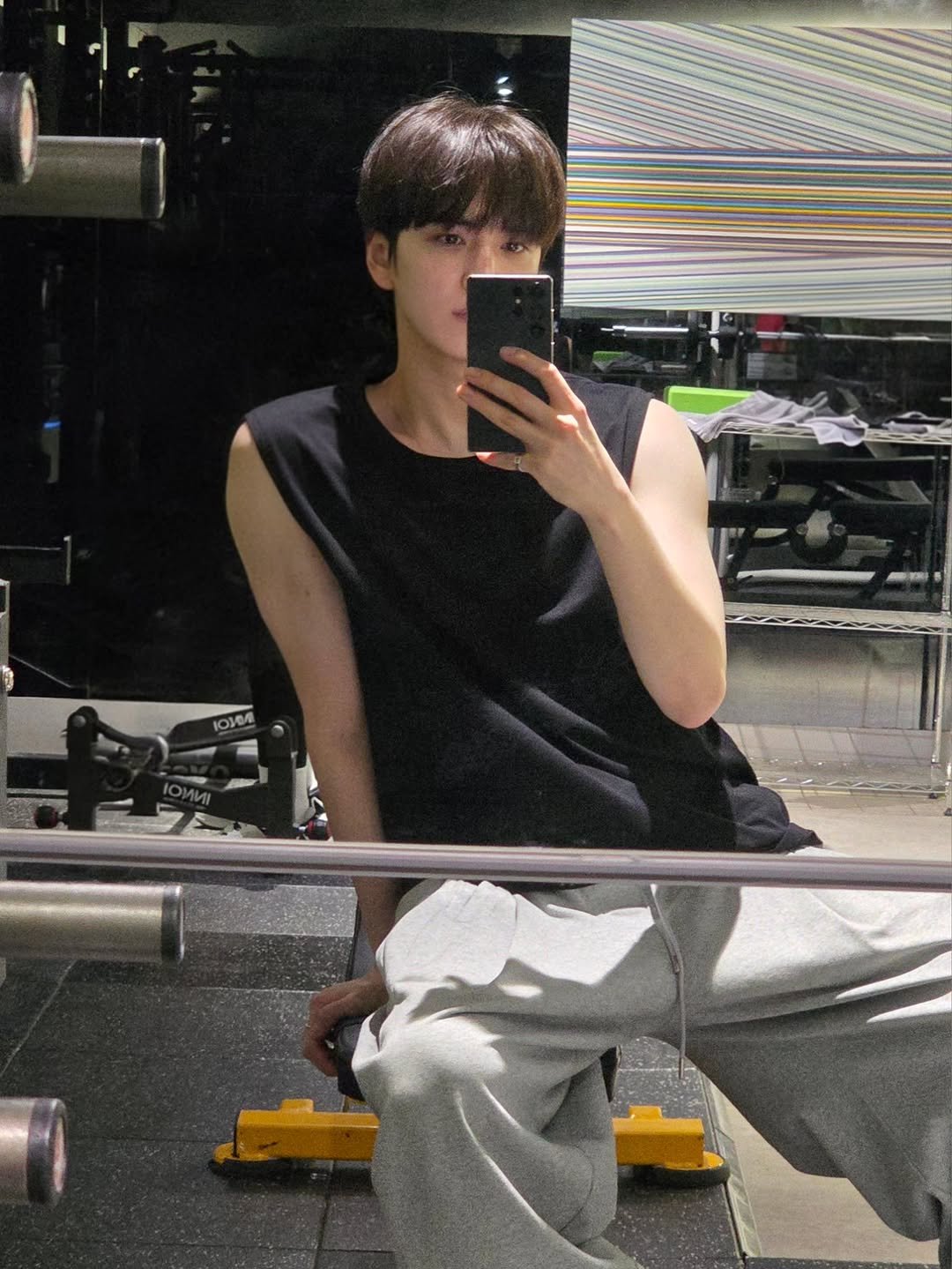 Photo by The boyz YH on January 13, 2026. May be an image of sweatpants and text.