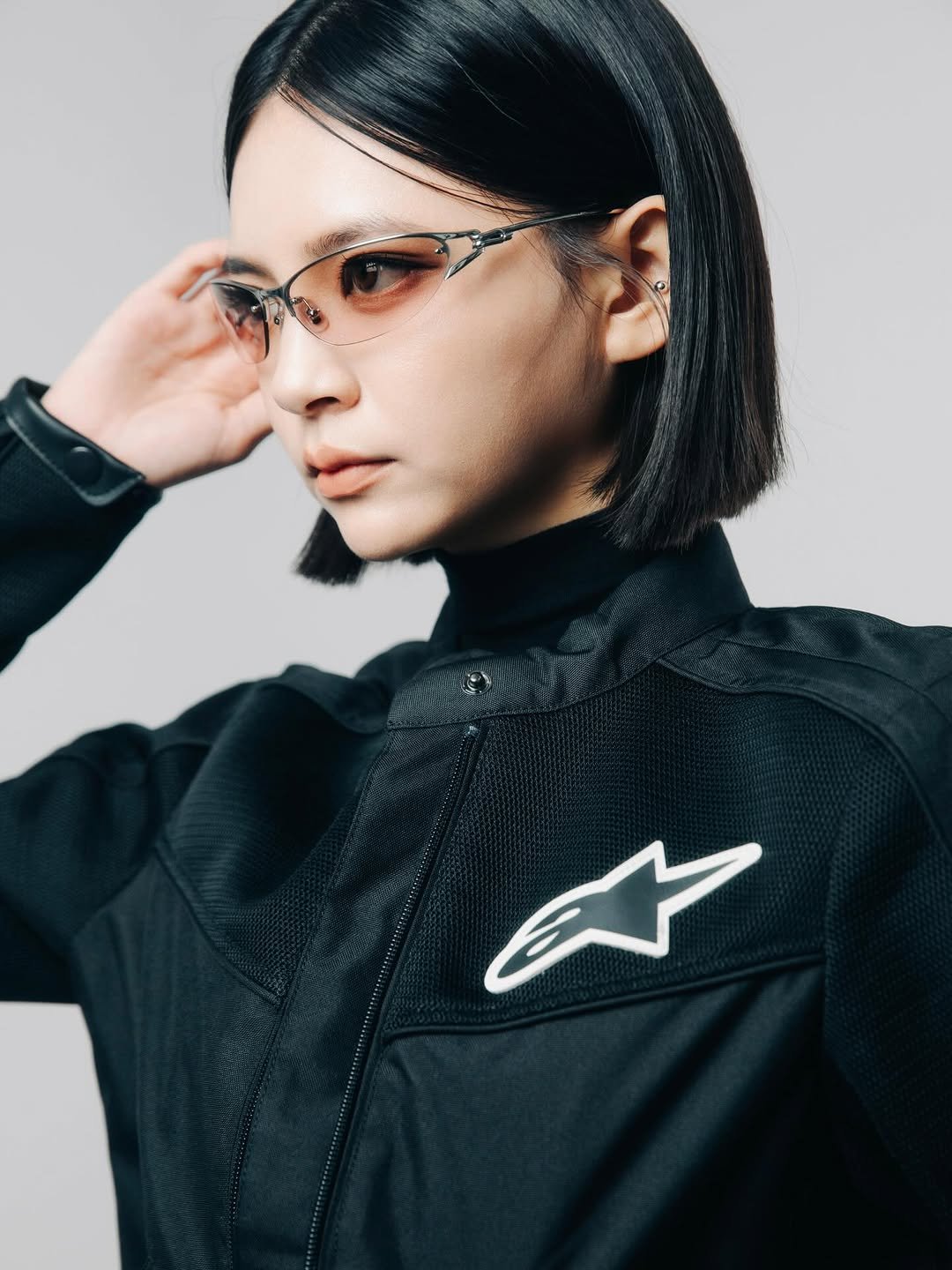 Photo by 曾珮晨 on January 24, 2026. May be an image of glasses, turtleneck, sunglasses and text.