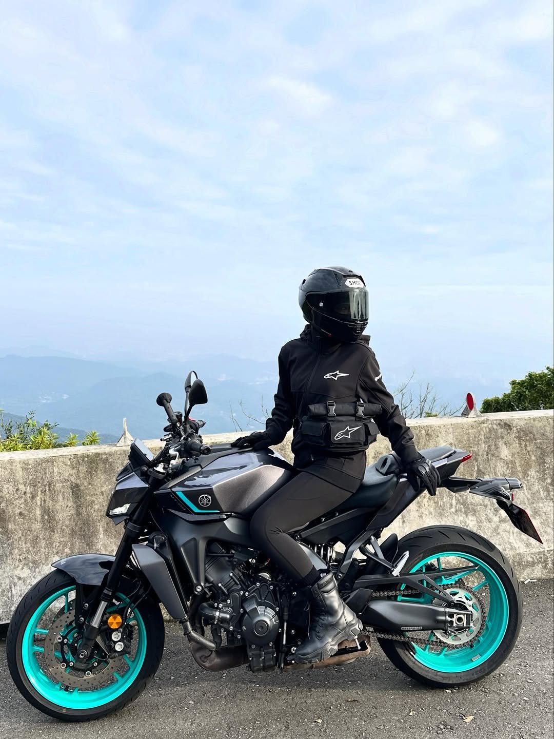 Photo by 曾珮晨 on January 26, 2026. May be an image of motorcycle, helmet, scooter and text that says '@ a 이'.