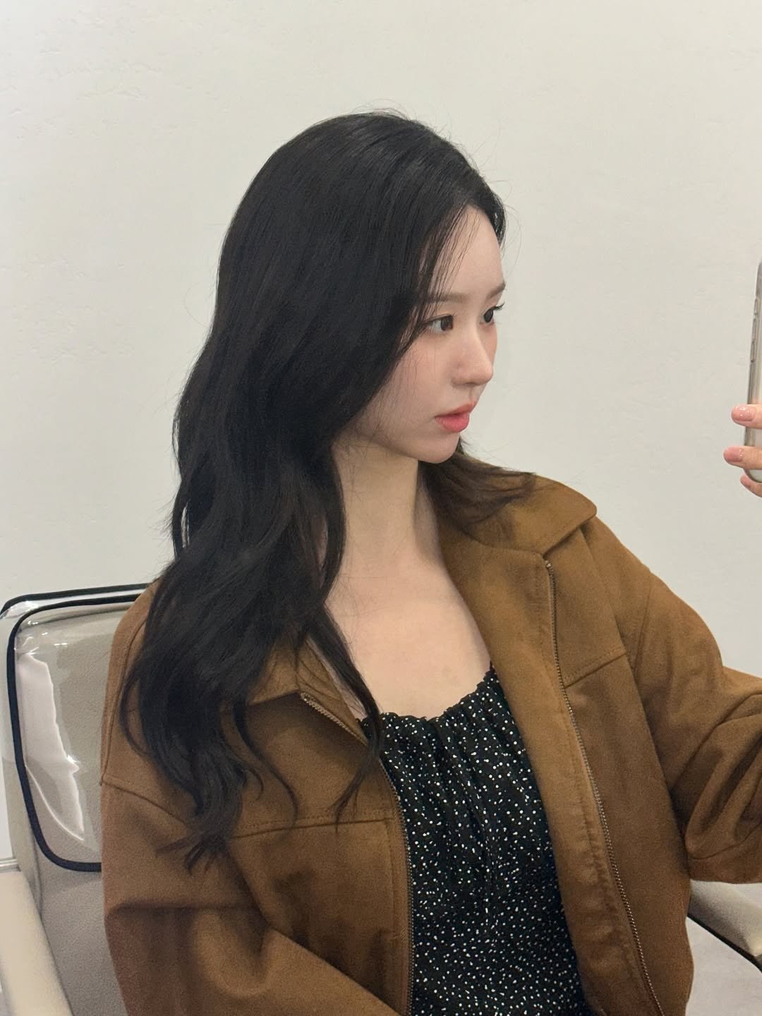 Photo by 최서안 on February 13, 2026. May be an image of one or more people, braids, long hair, top and text.