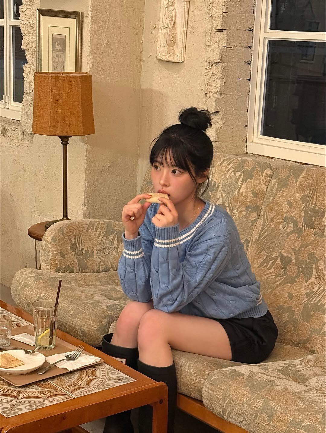 Photo shared by 내링 ネリン on October 29, 2025 tagging @sergiotacchini_kr. May be an image of one or more people, hair and cigarette.