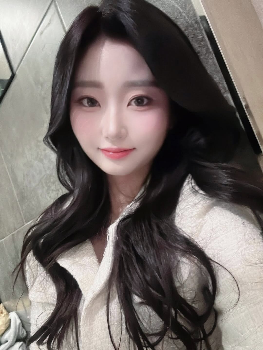 ___yuza 게시물 이미지: 👑