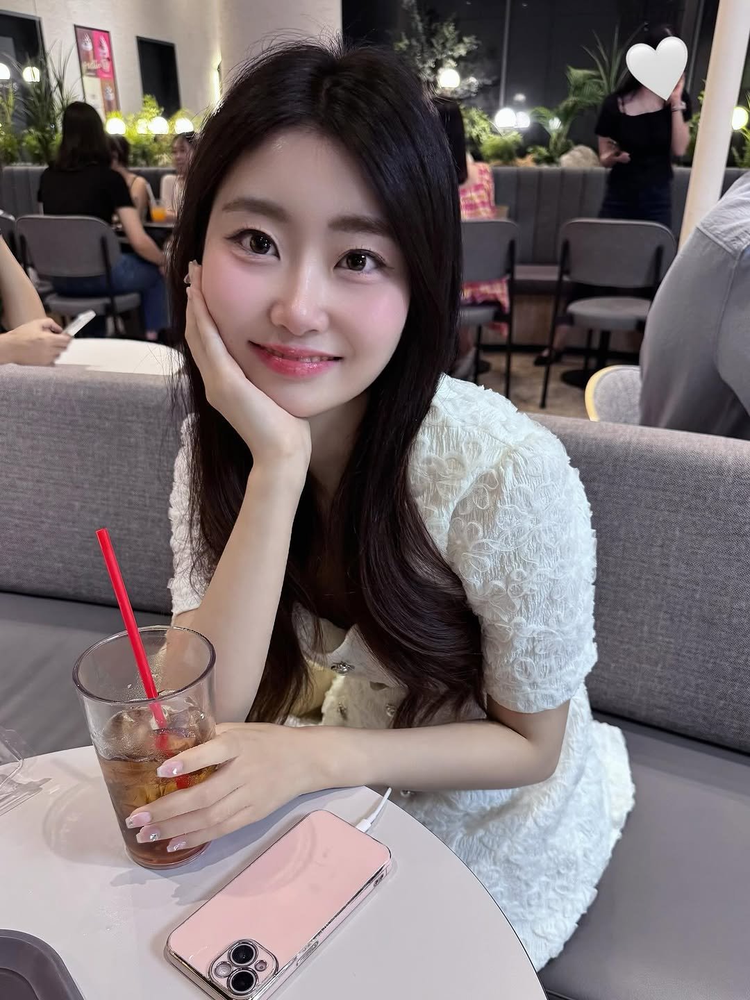 Photo by 김영은 on July 09, 2025. May be an image of 4 people, hair and text.