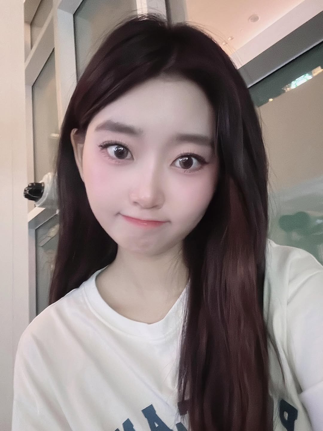 Photo by 김영은 on August 13, 2025. May be an image of 1 person, hair and text.