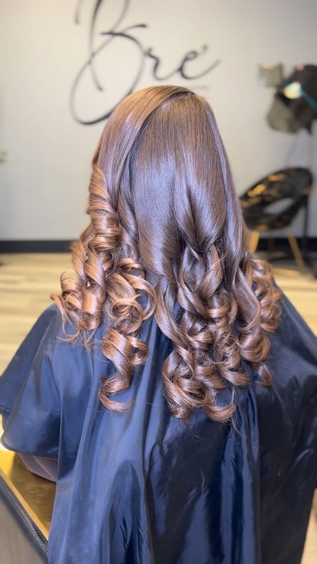 __brethebeautician 게시물 이미지: A silk press service that truly does meet all...