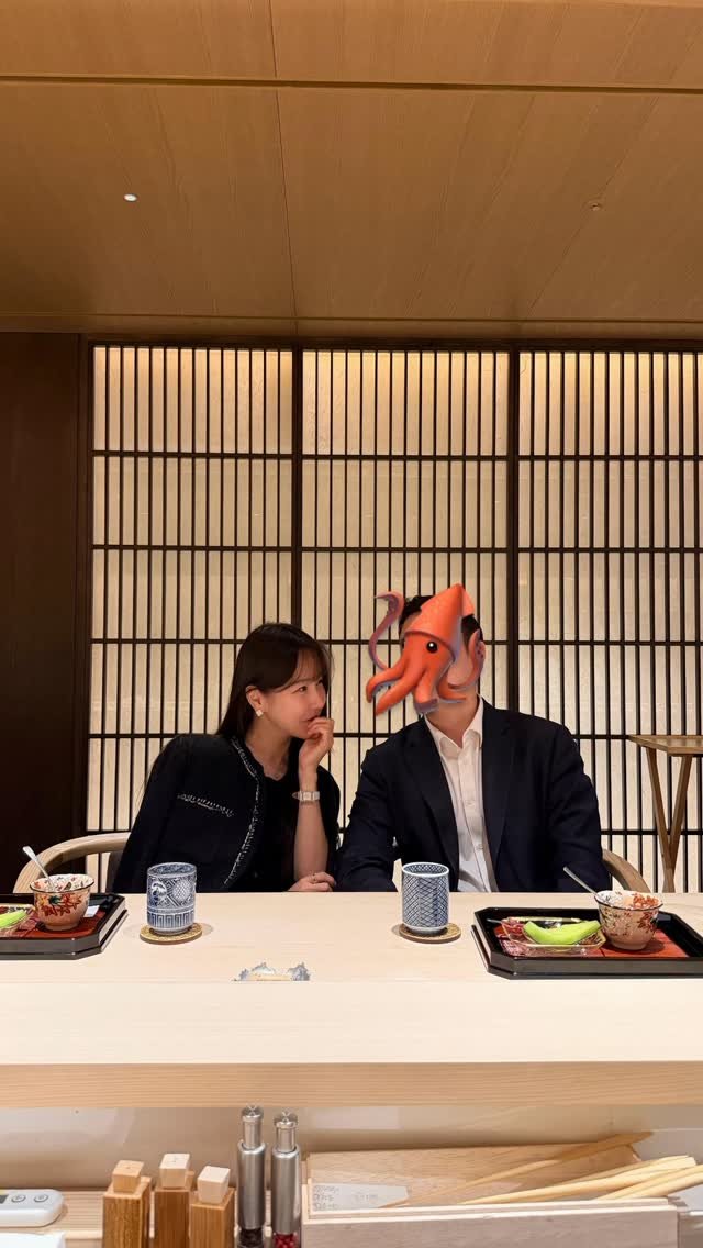 __bymj 게시물 이미지: *

낮엔 울 엄마 어머님이랑 아빠한테 다녀오고👼🏻🪽🌈
저녁엔 센스 넘치는 남편...