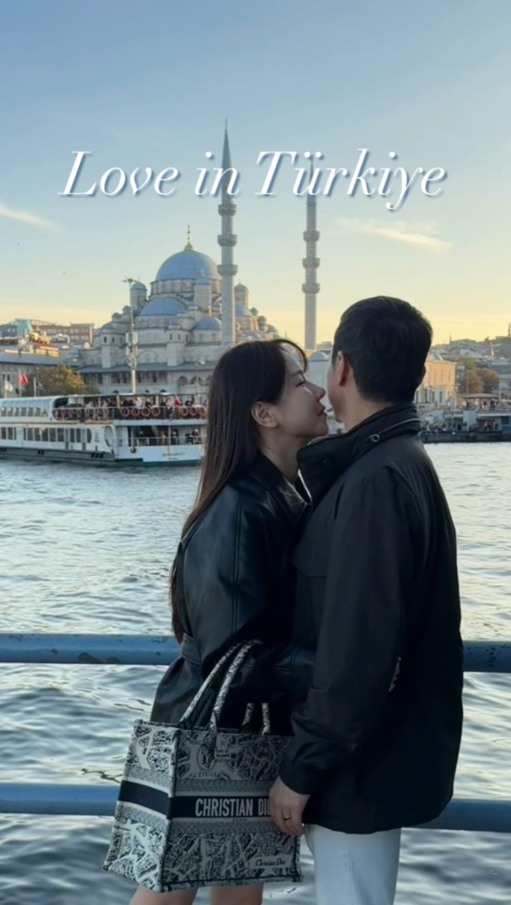 __bymj 게시물 이미지: *

너무 예쁜 도시에 예쁜(?)우리 둘✨

7년차 부부의 현실^_^
뽀뽀 좀...