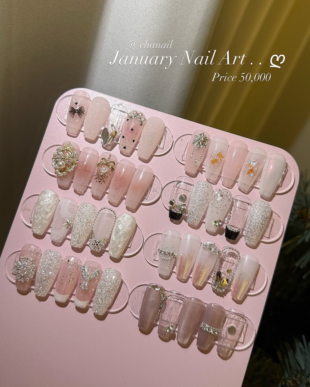 Photo by 수원네일 | 수원역네일 | 수원역 본점 • CHANAIL 샤네일🤎 on December 28, 2025. May be an image of ‎one or more people, fingernails and ‎text that says '‎@chanail @ January NailArt.. Nail ෆ Price Price50,000 50,000 AMDOE OND MVEN شهم‎'‎‎.