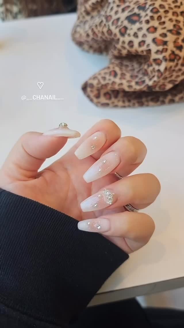 __chanail__ 게시물 이미지: #수원역샤네일후기 #11월이달의아트5만