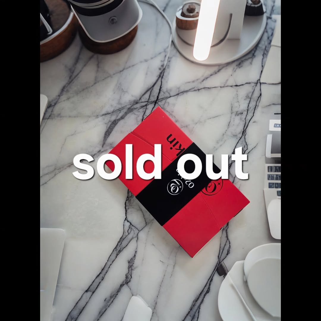 Photo by 세나/잘먹고 운동하라.쉴 틈이 없다! on September 30, 2025. May be an image of kitchenware, cornflower and text that says '四 sold কত soldout ๑๖๑ પાપ્ર out L E'.